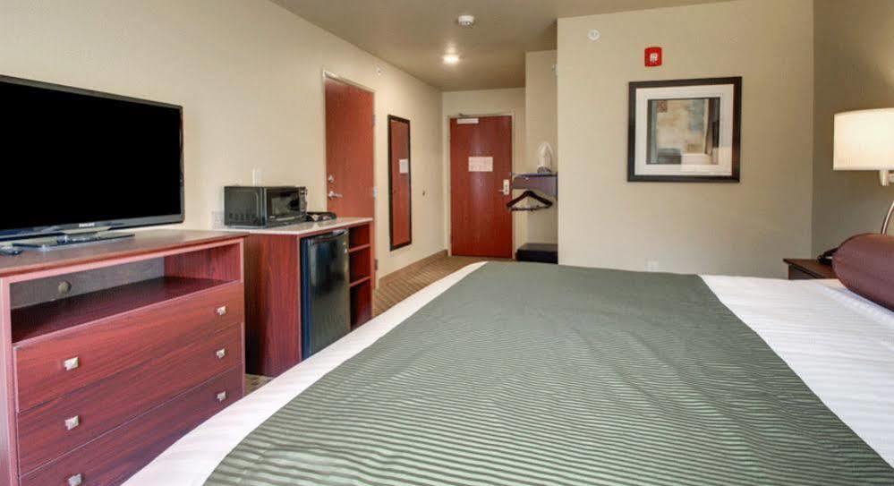 Cobblestone Inn&Suites - Lakin Esterno foto