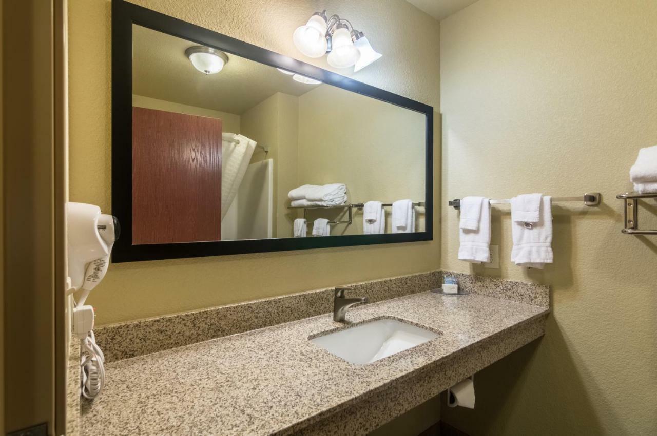 Cobblestone Inn&Suites - Lakin Esterno foto